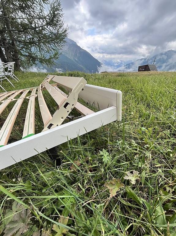 Letti: Bettgestell inklusive Lattenrost – Usato da Wiler (Lötschen) venduto da kas_bqg7 2
