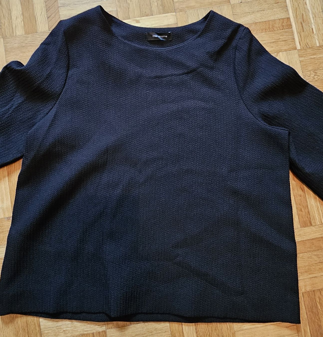 Pulls & Sweat-shirts: pull noir Cop Copine manches 3/4 Belle qualité – D'occasion à Yverdon-les-Bains par van_dq65 3