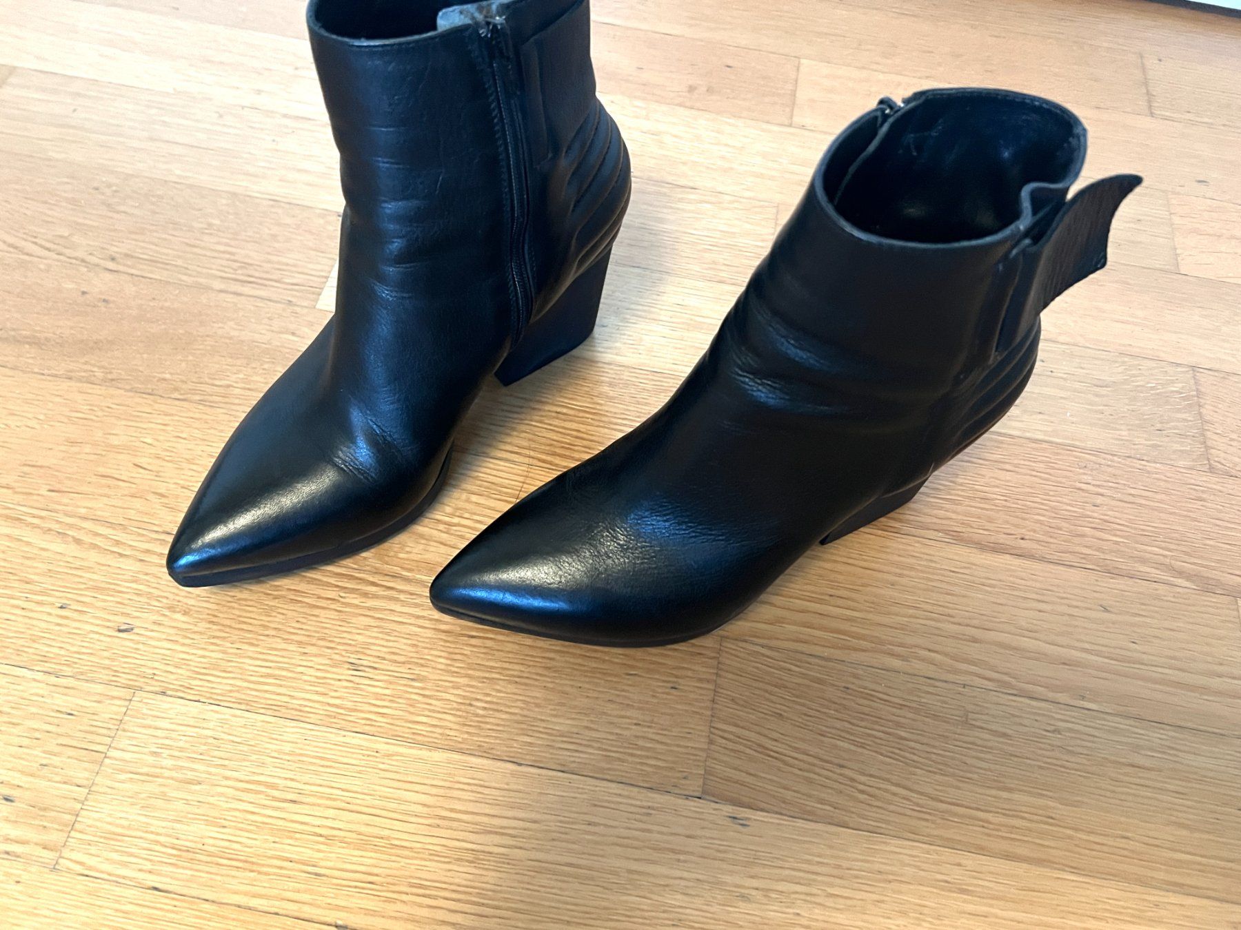 Vic Matié Scarpe da donna: Coole Ankle Boots von Vic Matie Gr. 39 – Usato da Binningen venduto da criss-cross 2