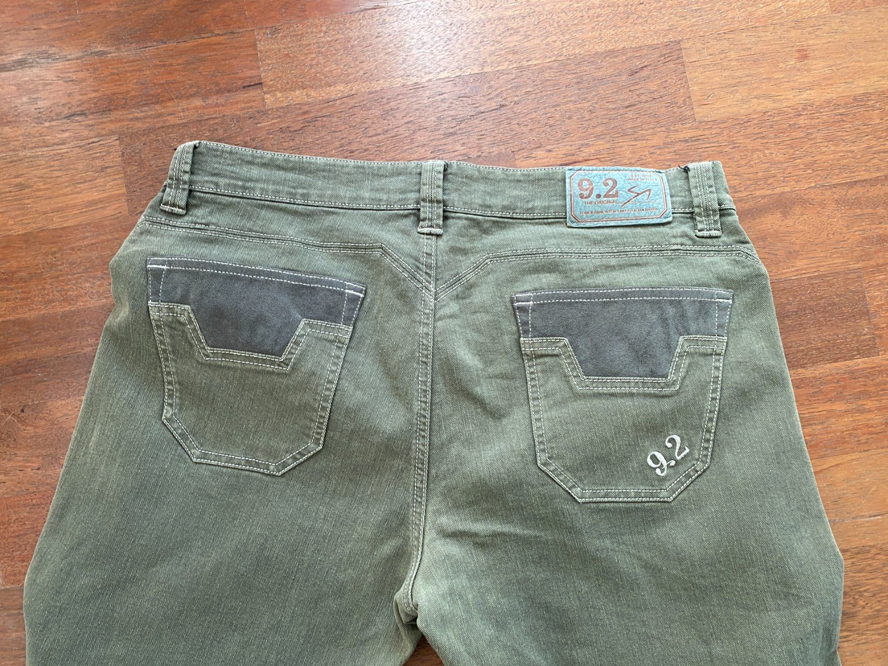 Jeans: Jeans 9.2 by Carlo Chionna – Usato da Birsfelden venduto da edw_2mjn 2