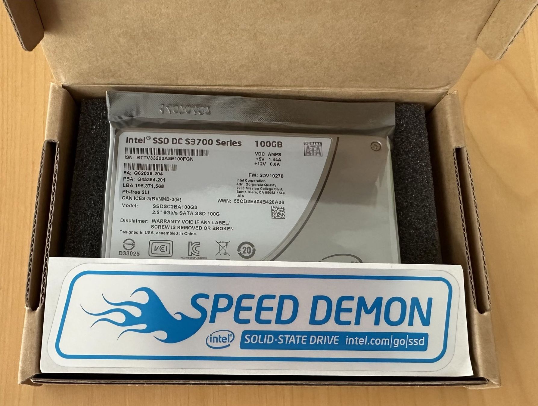 Intel Dischi rigidi: Intel / SSD / DC S3700 / 100 GB / NEU – Nuovo e nell'imballaggio originale da Dielsdorf venduto da Empowered