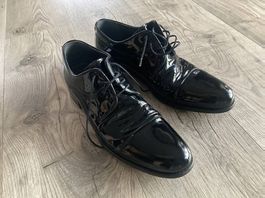 Chaussure noir laqué