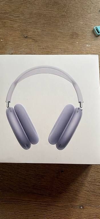Cuffie: AirPods Pro Max Violett  – Usato da Bern venduto da Adhd 1