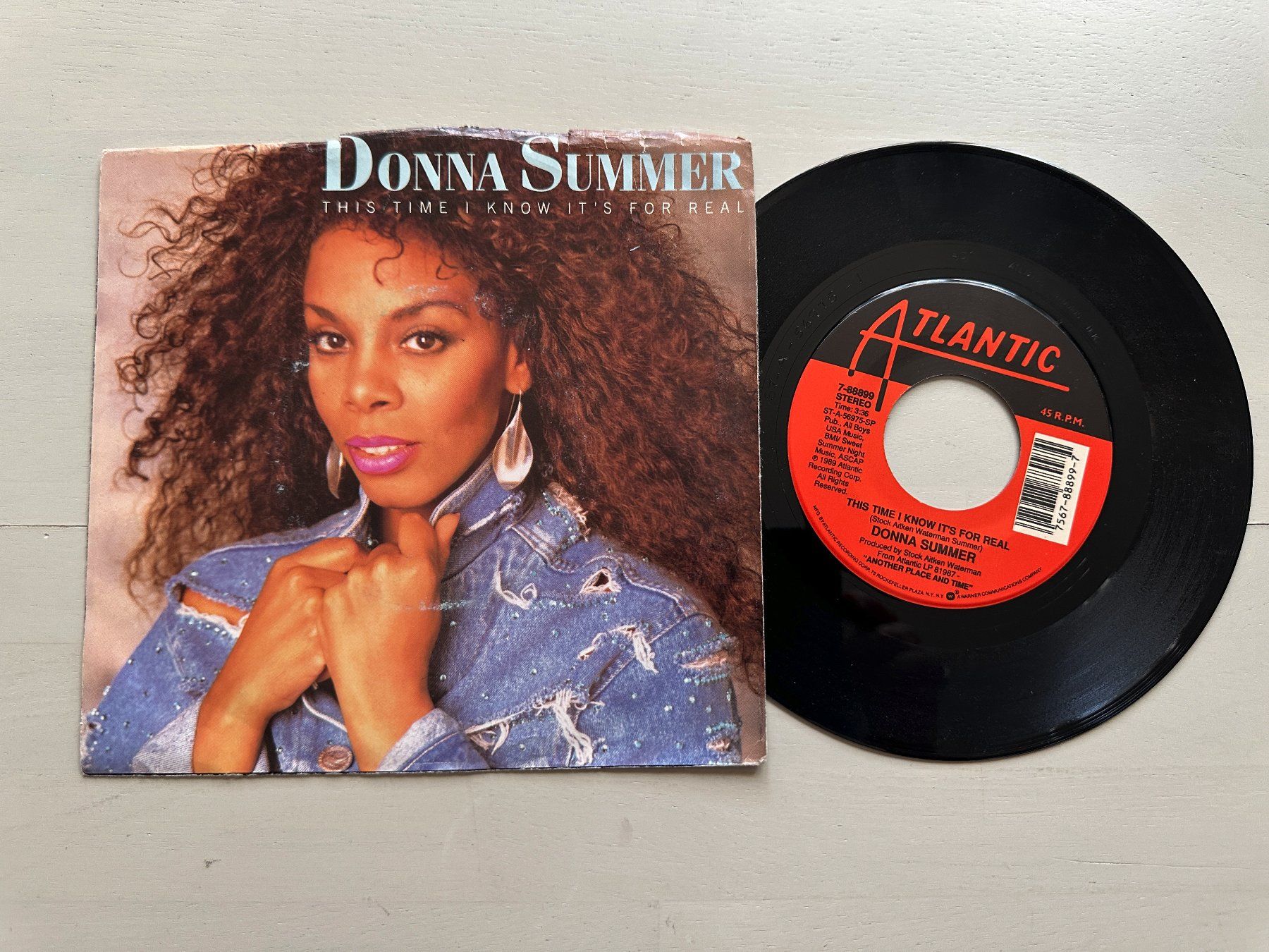 Schallplatten: DONNA SUMMER tolle Single Disco 80's This time USA differnt – Gebraucht aus Basel von Partridge
