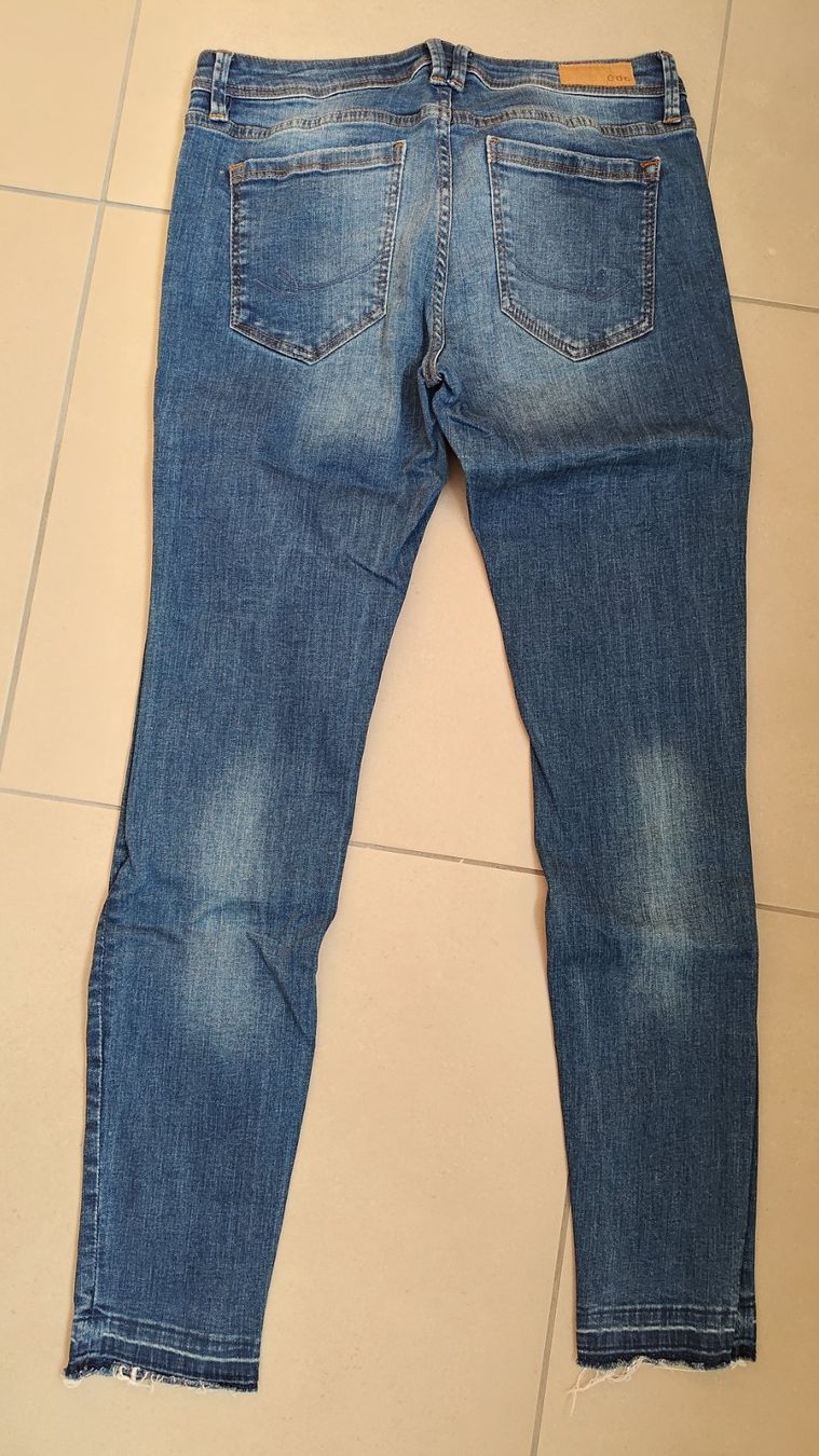 Esprit Jeans: Jeans – D'occasion à Oberkulm par deb_wvs9 1