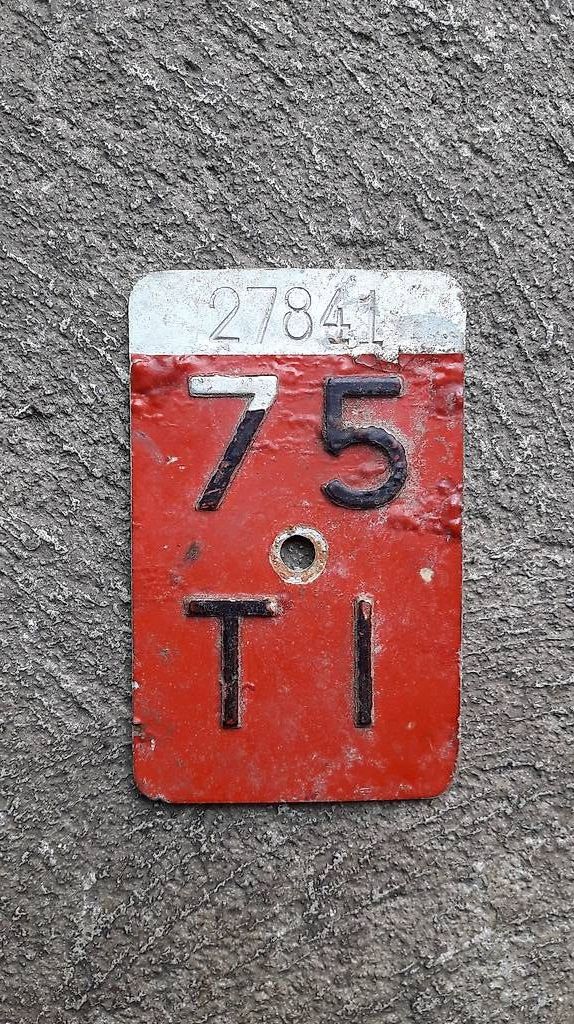 Parti ricambio per ciclomotori: Targhe motorino / Mofa  d' epoca – Usato da Dino venduto da campana2004 1