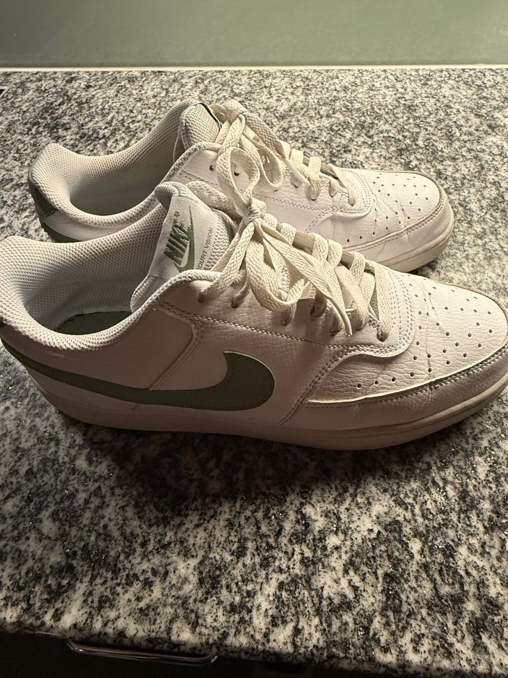 Nike Scarpe da uomo: Sneakers – Nuovo (secondo la descrizione) da Zürich venduto da ren_r2dj