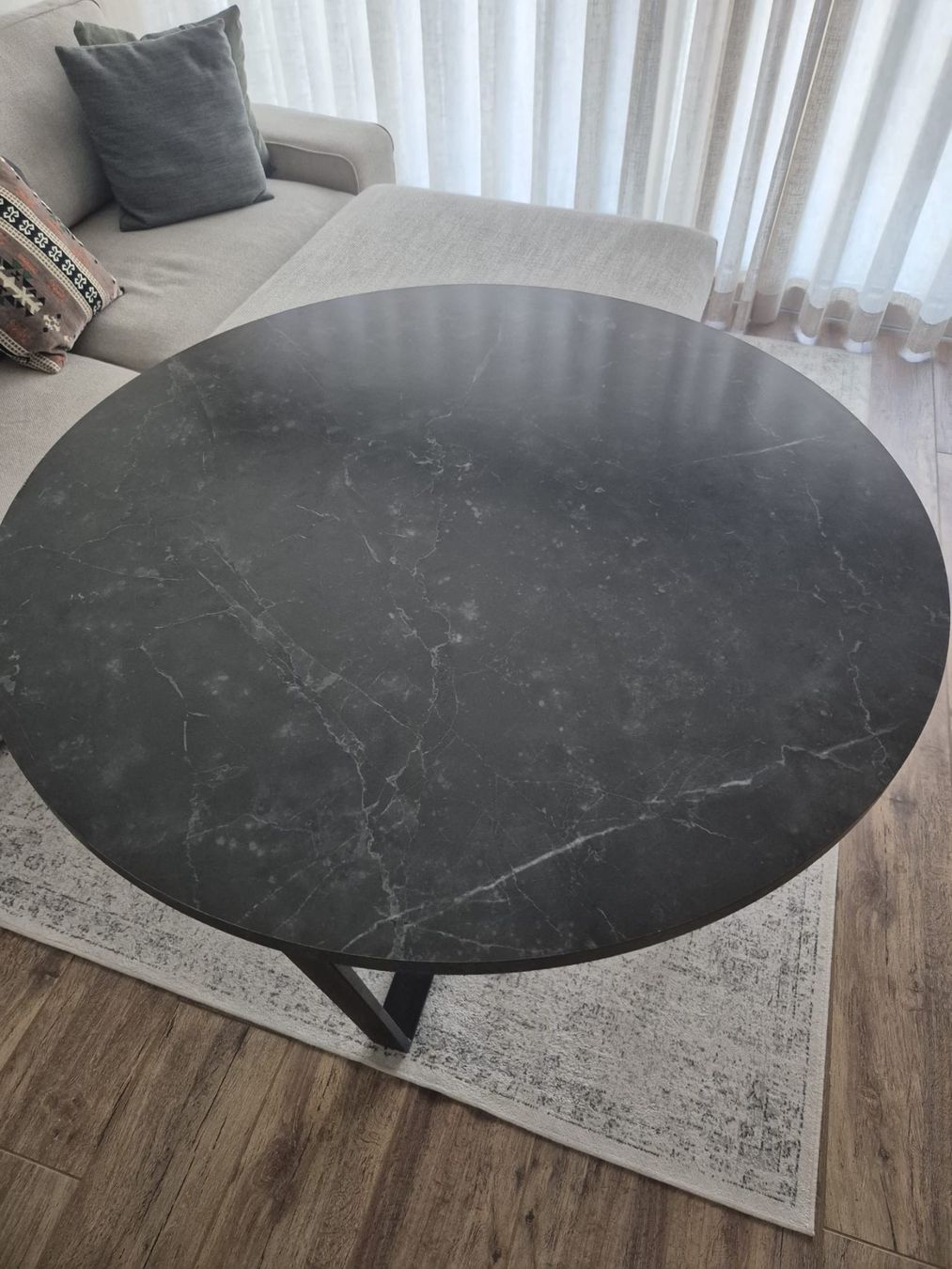 Tavoli: Round grey marble effect table top – Usato da Wallisellen venduto da rui_jtt7 4