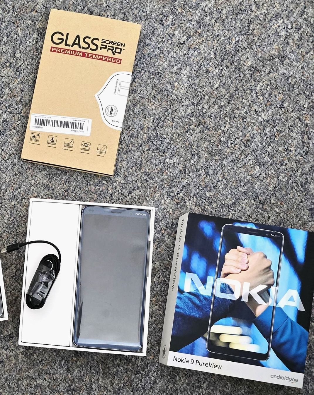 Nokia Telefoni cellulari / Smartphones: 1 Stuck-Nokia 9 PureView – Usato da Horgen venduto da Niko-Blue 2