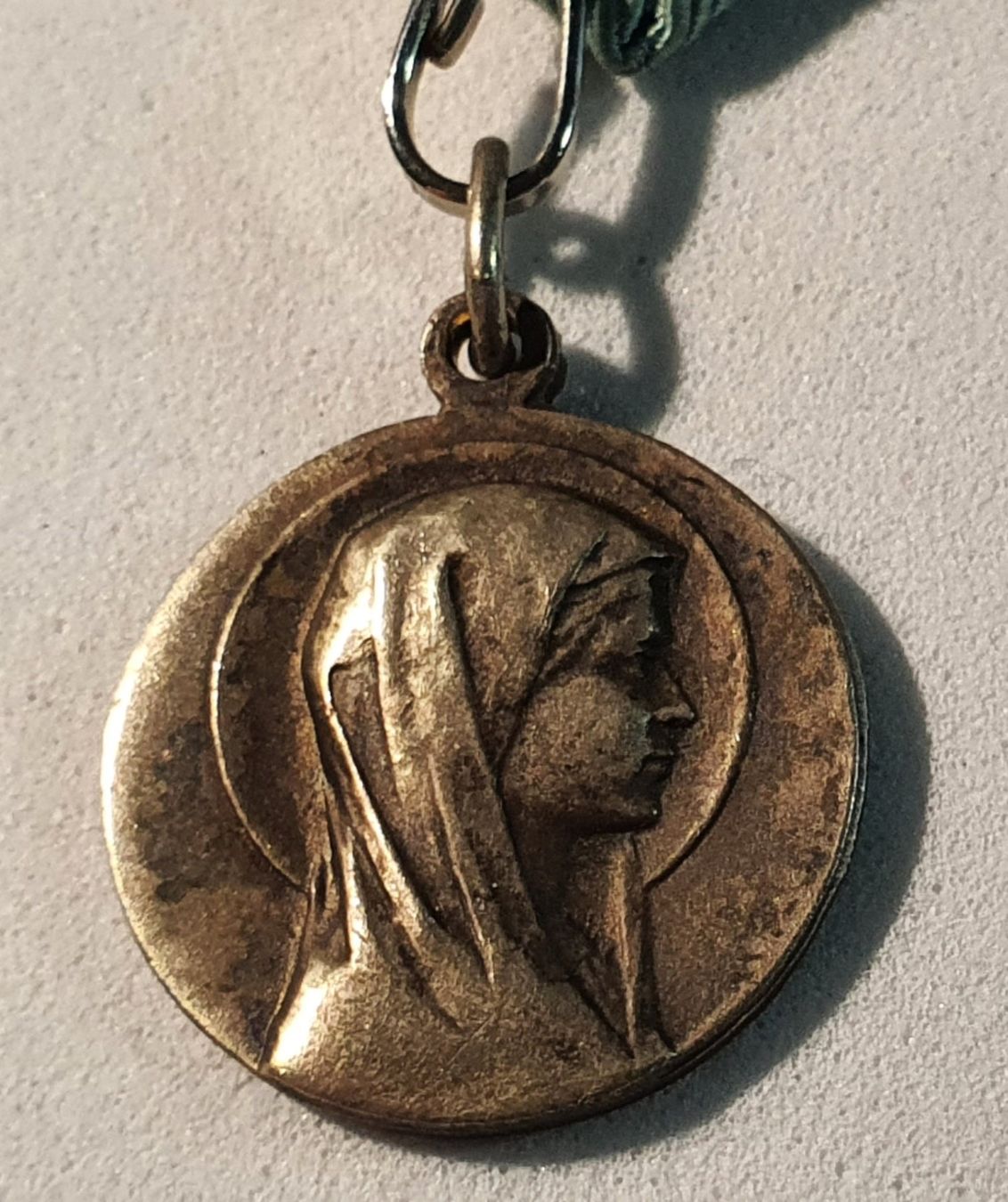 Placchette & Badge: AA404 - Abzeichen Religion ASILE – Usato da Reinach BL venduto da Boston-Verkauf 3