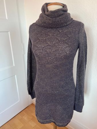 NEXOS Damen Strickkleid in Gr. M, Lila/Glitzer, NEU