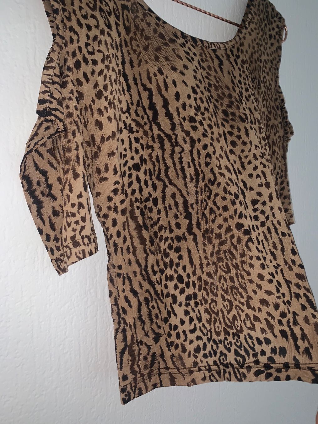 Top: Top léopard 🐆 Dolcemiele taille M – Usato da Lausanne venduto da Xiaoxi 2