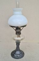 Herzige kleine Petroleumlampe mit Schirm Scharm und Melone