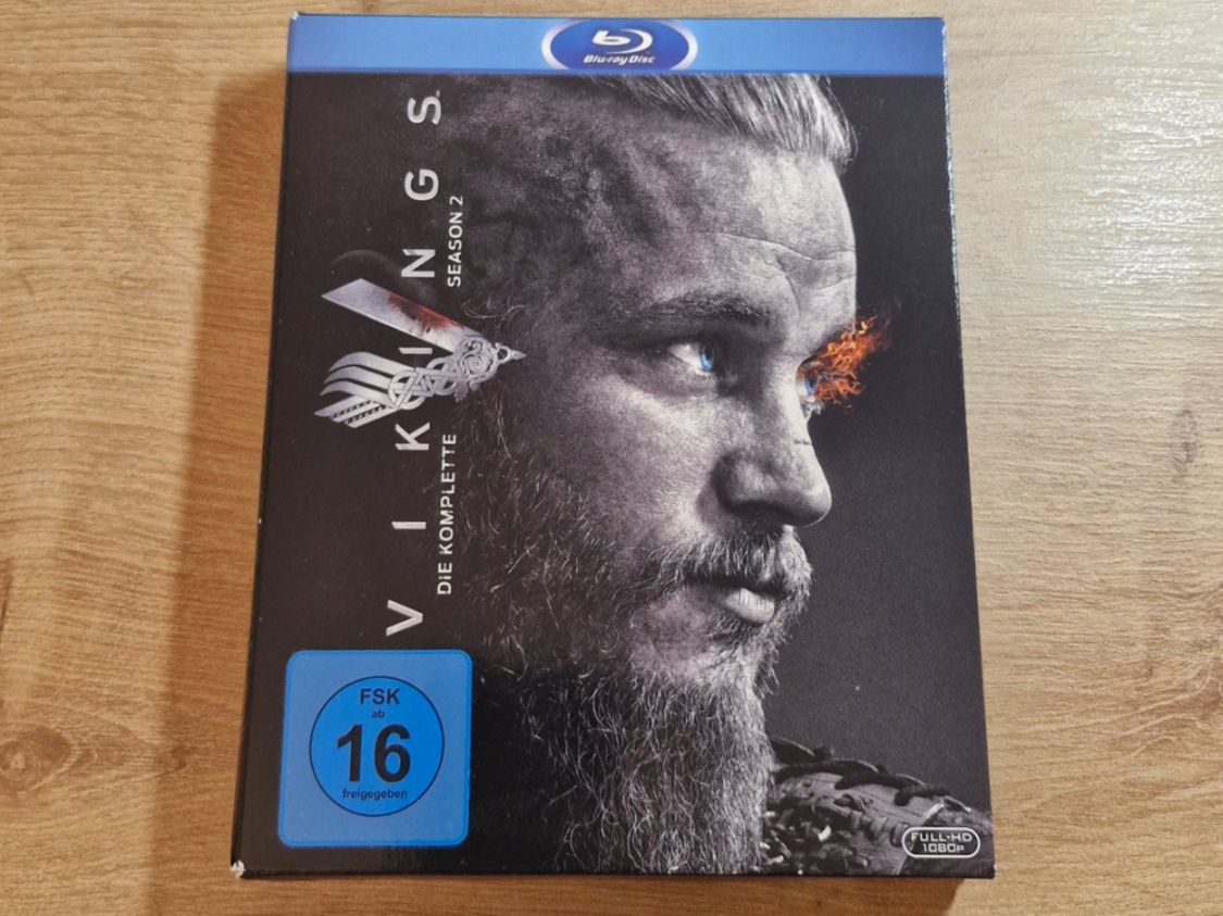 Tutti i DVDs: Vikings - Staffel 2 Bluray – Usato da Pfungen venduto da Whitie