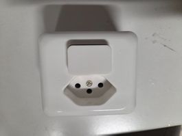 Schalter Steckdose Schema 3 mit Typ 13 Kleinkombi AP