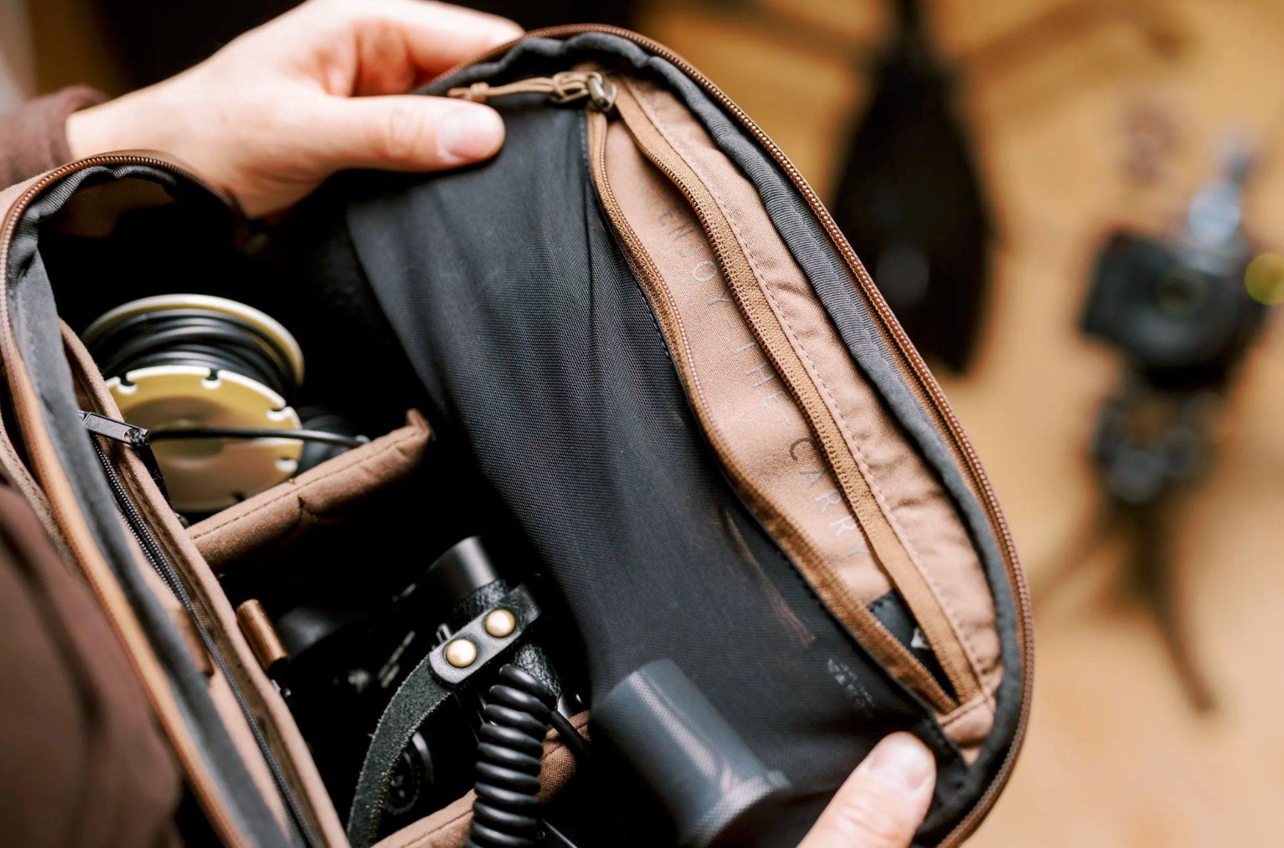 Borse: Clever Supply Camera Sling 6l V1 noir – Nuovo (secondo la descrizione) da Genève venduto da kalexka 5