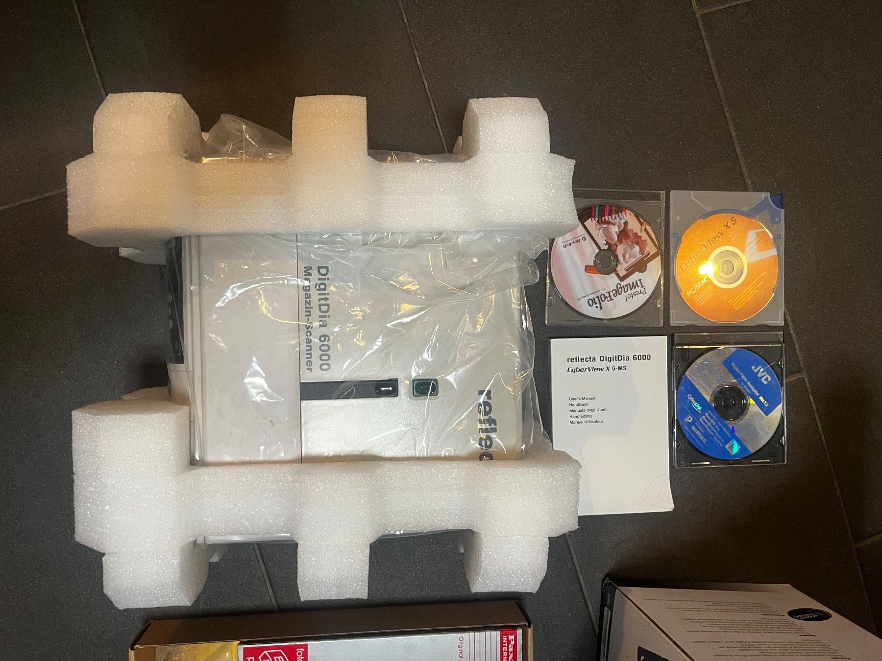 Scanner: Magazin-Diascanner reflecta DigitDia 6000 – Gebraucht aus Wilderswil von ROPO3812 5