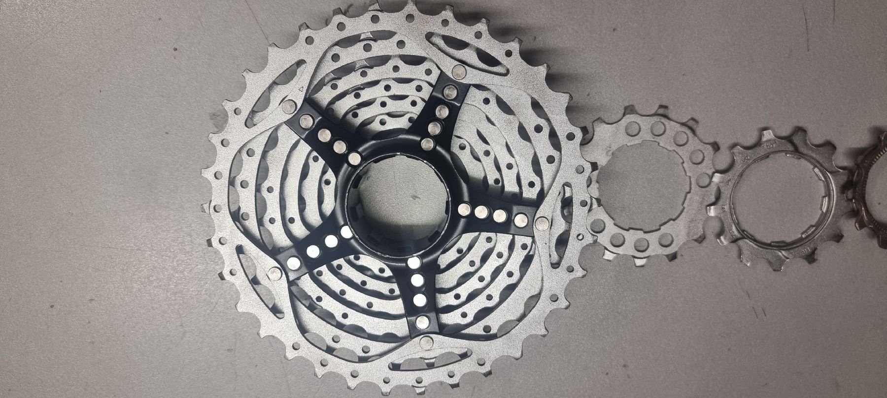 Shimano Pezzi di ricambio: Shimano XT M760 Kassette - Versand möglich – Usato da Seon venduto da Stibinio 4
