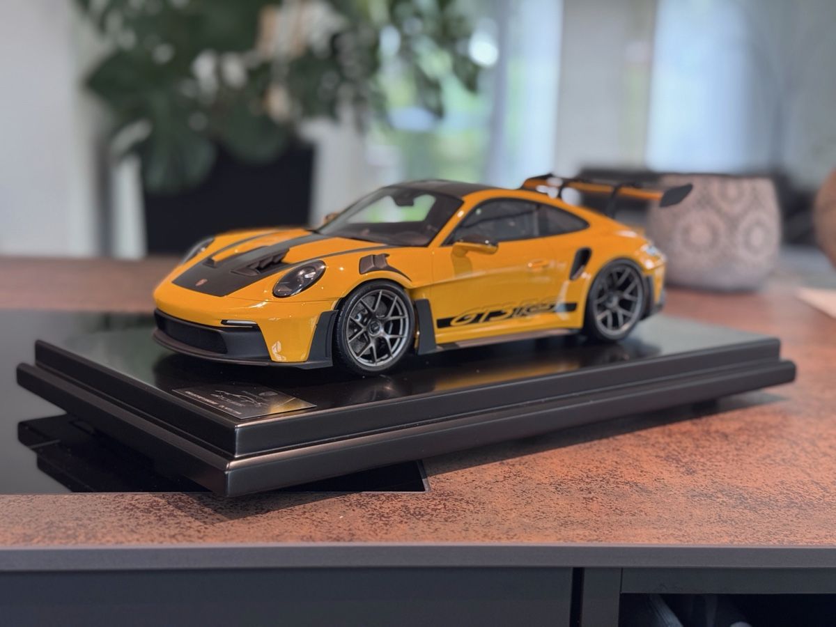 Spark Modellini d'auto: Porsche GT3 RS 1:12 Spark – Nuovo e nell'imballaggio originale da Andwil TG venduto da LBJ1981
