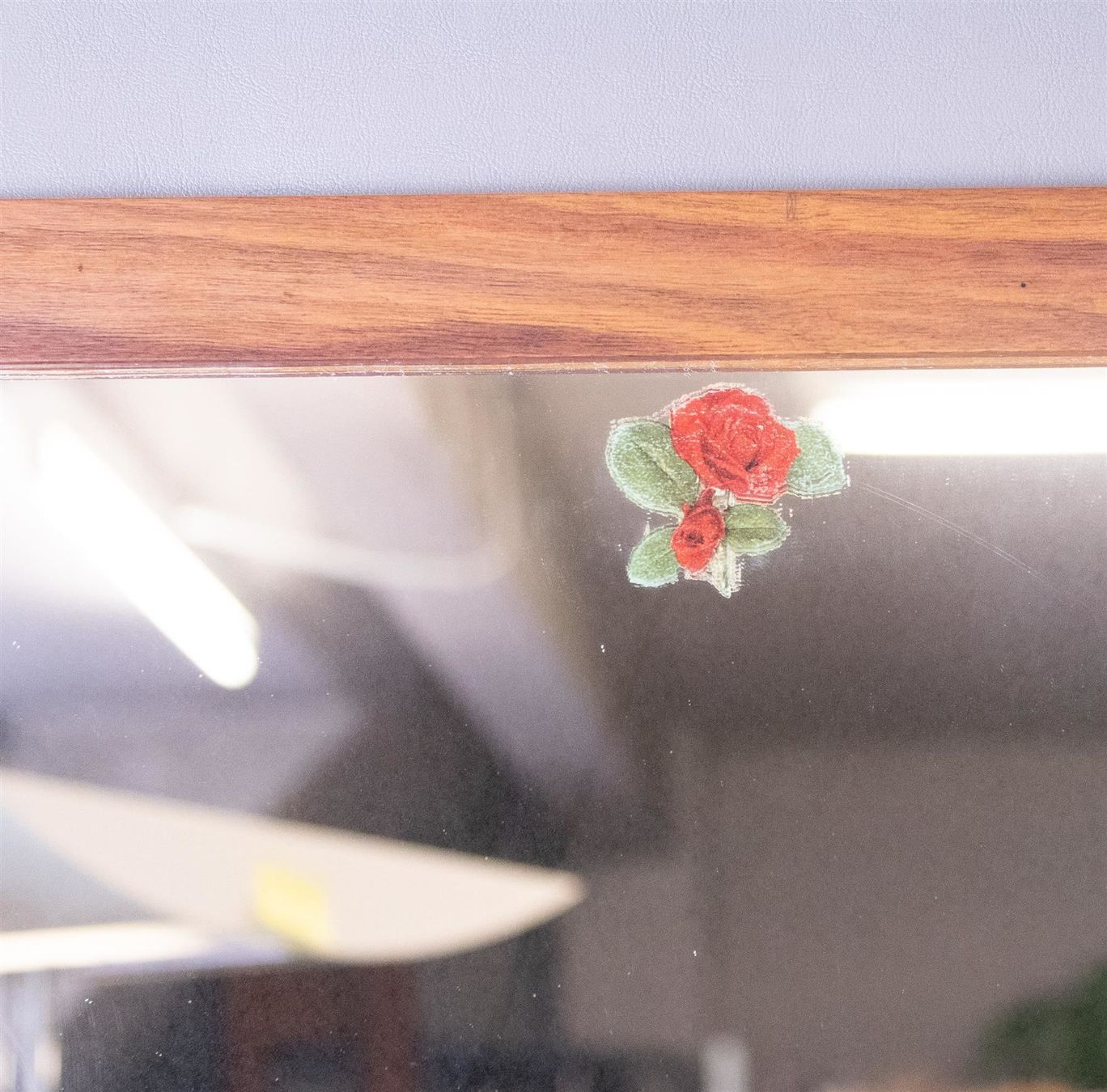 Guardaroba: Garderobe im Nussbaumholz-Look – Usato da Zürich venduto da ZuercherBrockenhaus 5