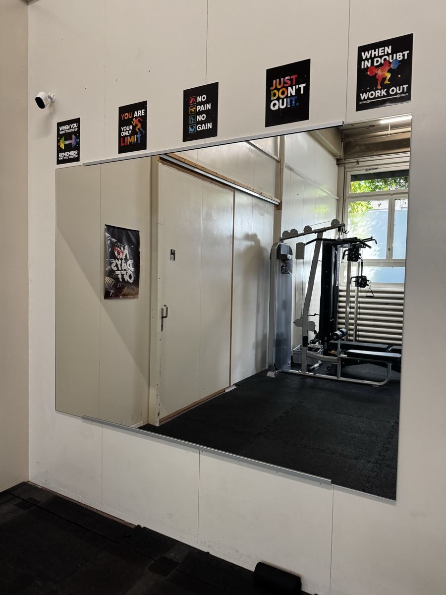 Miroirs: Spiegel 1,5m x 2m – Neuf (Voir description) à Biel/Bienne par valerK 1
