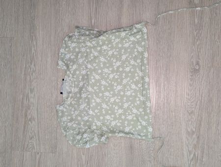 Damen Crop Top mit Blumenmuster und Bindeband Grösse S 