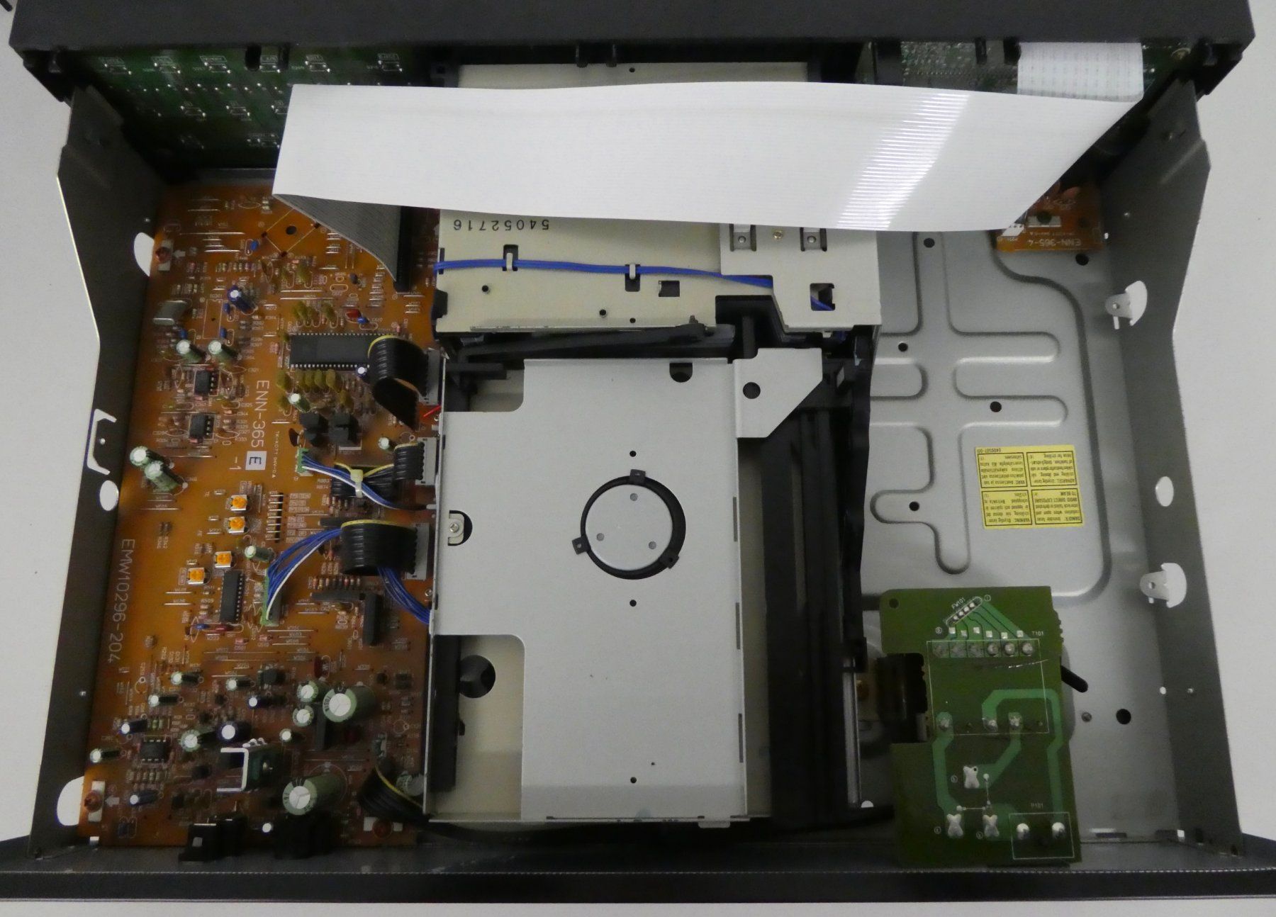 JVC Sistemi audio & multimediali: Lecteur MultiCD JVC XL-M408Bk – Difettoso da Fribourg venduto da Maiko0 5