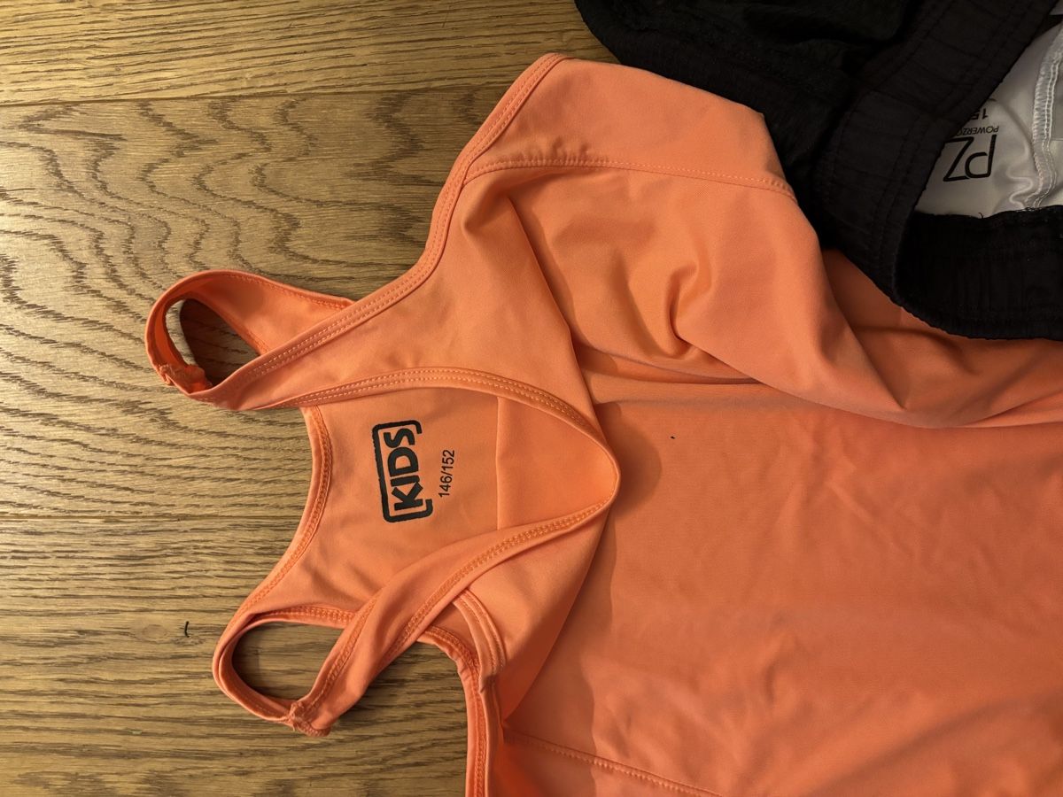 Lotti & Set di vestiti: Mädchen Sommer Kleiderpaket Grösse 146-158 – Usato da Würenlos venduto da Ashley24 7