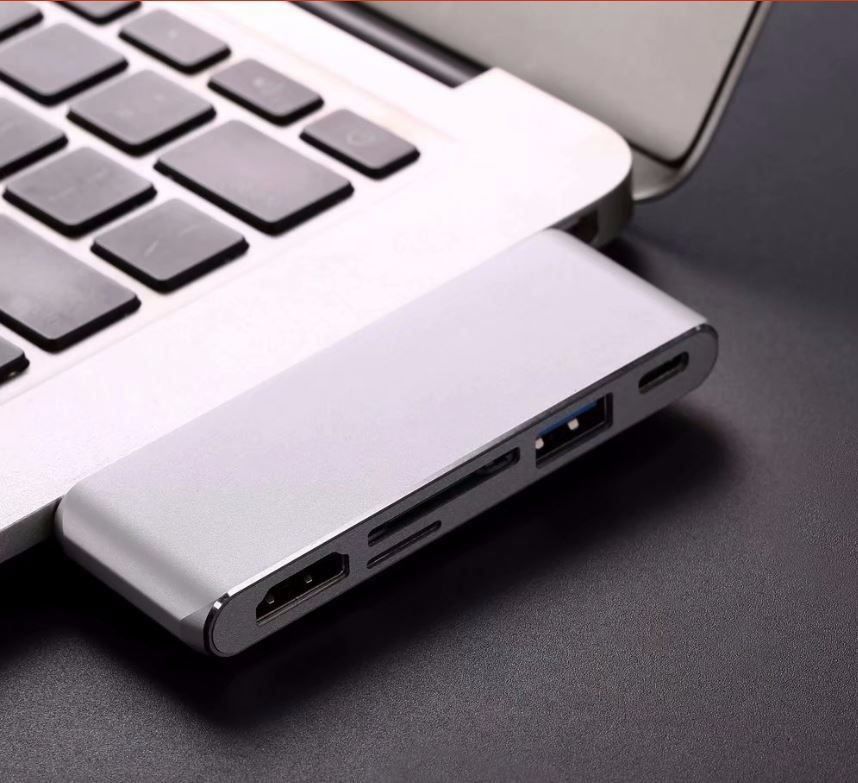 Hub & Switch: Macbook Typ C auf HDMI USB3.0 HUB USB-C – Nuovo e nell'imballaggio originale da Unterägeri venduto da RmOnline 1