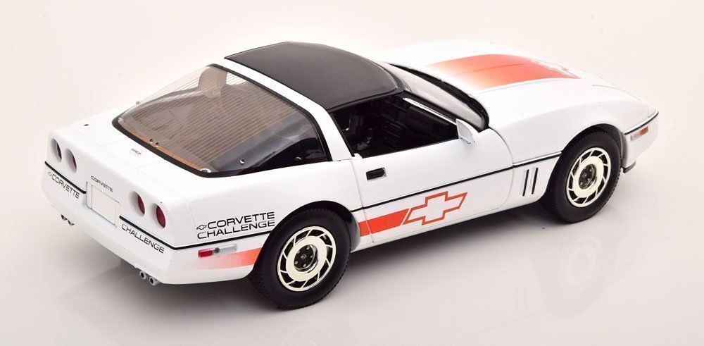 Chevrolet Modellautos: Chevrolet Corvette C4 "1988 Corvette Challenge weiss / rot / – Neu und originalverpackt aus Gerlafingen von espero88 1