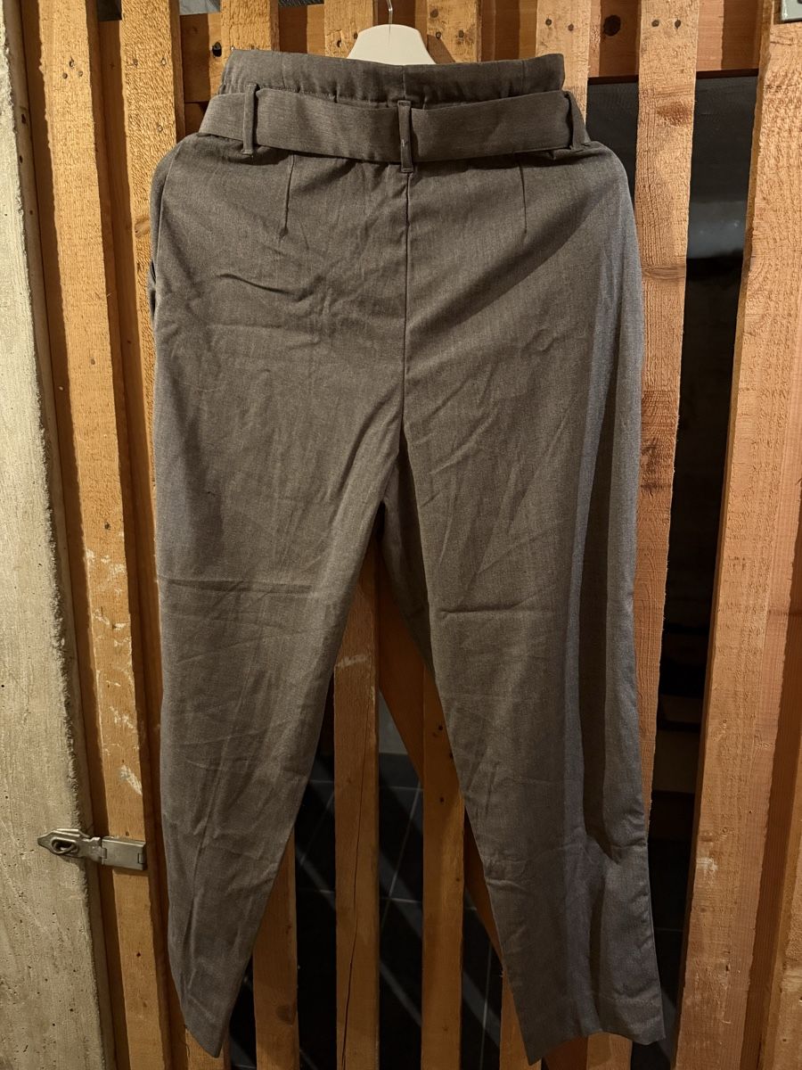 H&M Pantalons: Damenhose – D'occasion à Luzern par vivientth 1