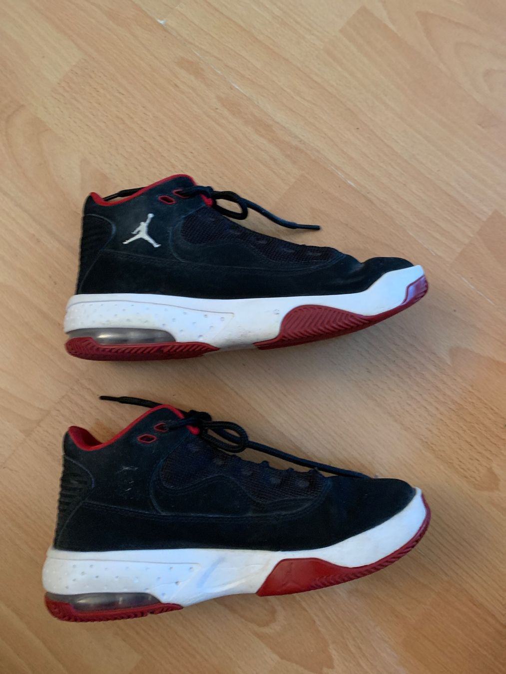 Jordan Scarpe da uomo: Baskets Nike Air Jordan Max Aura 2 p. 37.5 – Usato da MEYRIN venduto da Gwendo10 1