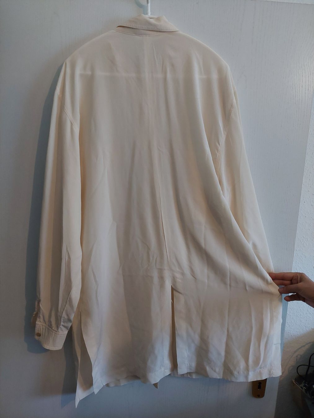 Blusen: Seidenbluse helles Beige Gr: 40 Marke: ??? – Gebraucht aus Diegten von isetta590 1