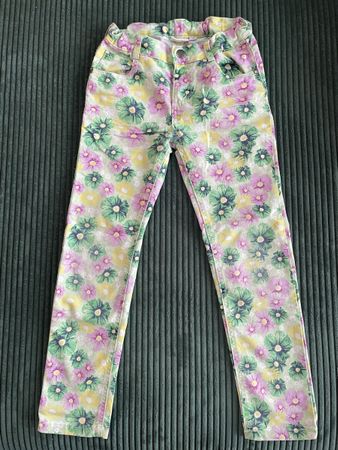Florale Hose Gr. 128 von Kids