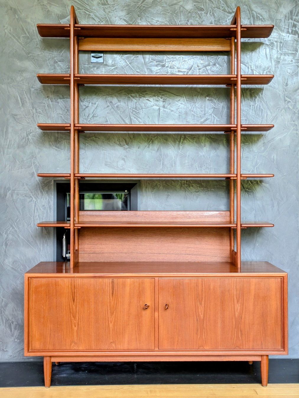 Regale: Midcentury Standregal Teak - Swissteak – Gebraucht aus Wikon von Freu