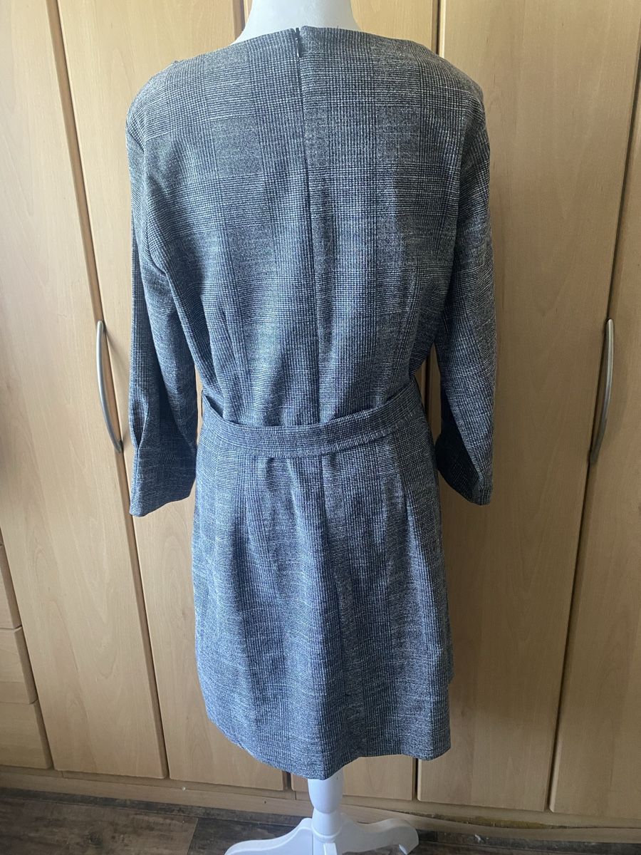 Vestiti: Kleid gr. 44/46 – Usato da Seewen SZ venduto da shaky01 1