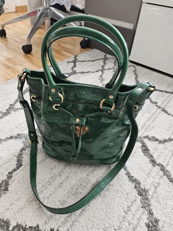Maison Mollerus Beuteltasche, Lackleder, Grün, Top Zustand!