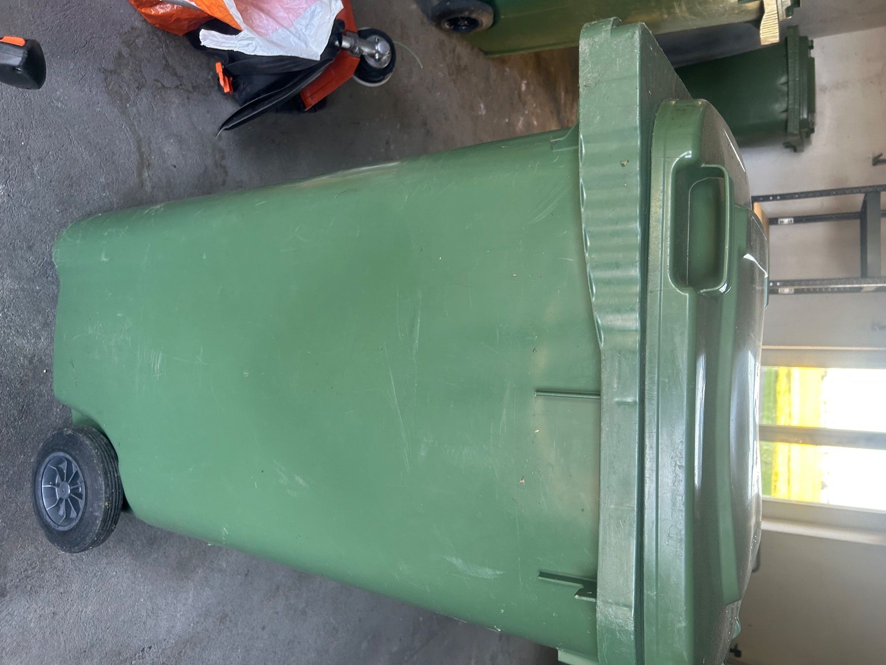 Banconi: Grüngutcontainer 240l – Usato da Haslen AI venduto da Brueli2 3