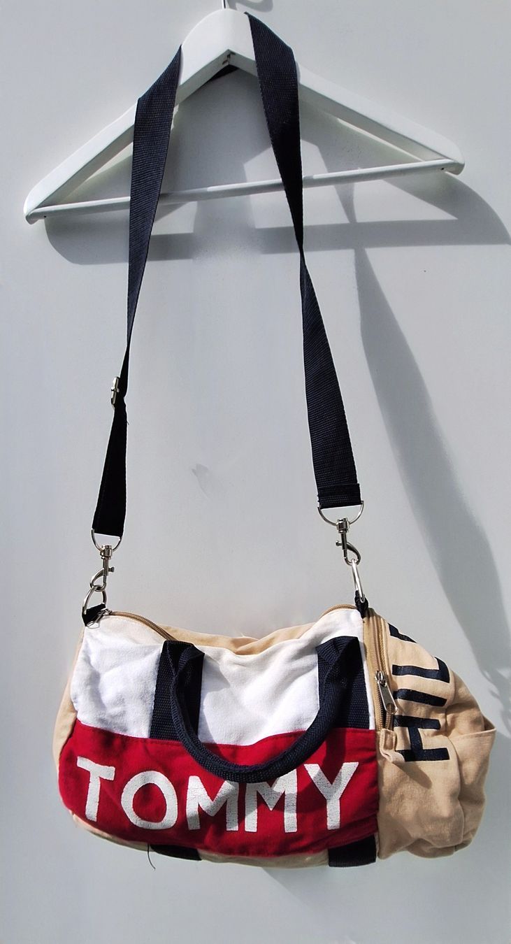 Tommy Hilfiger Taschen: Tommy Hilfiger Tasche - Duffle Bag – Gebraucht aus Wädenswil von SWISSWW