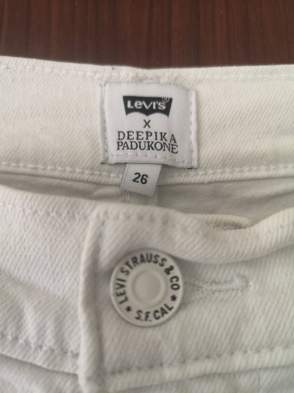 Levi's Jeans: Levi's Jeans weiss Gr. 26 – Gebraucht aus Suberg von Dinorez 1