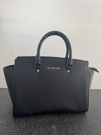Michael Kors Tasche Selma, schwarz/gold