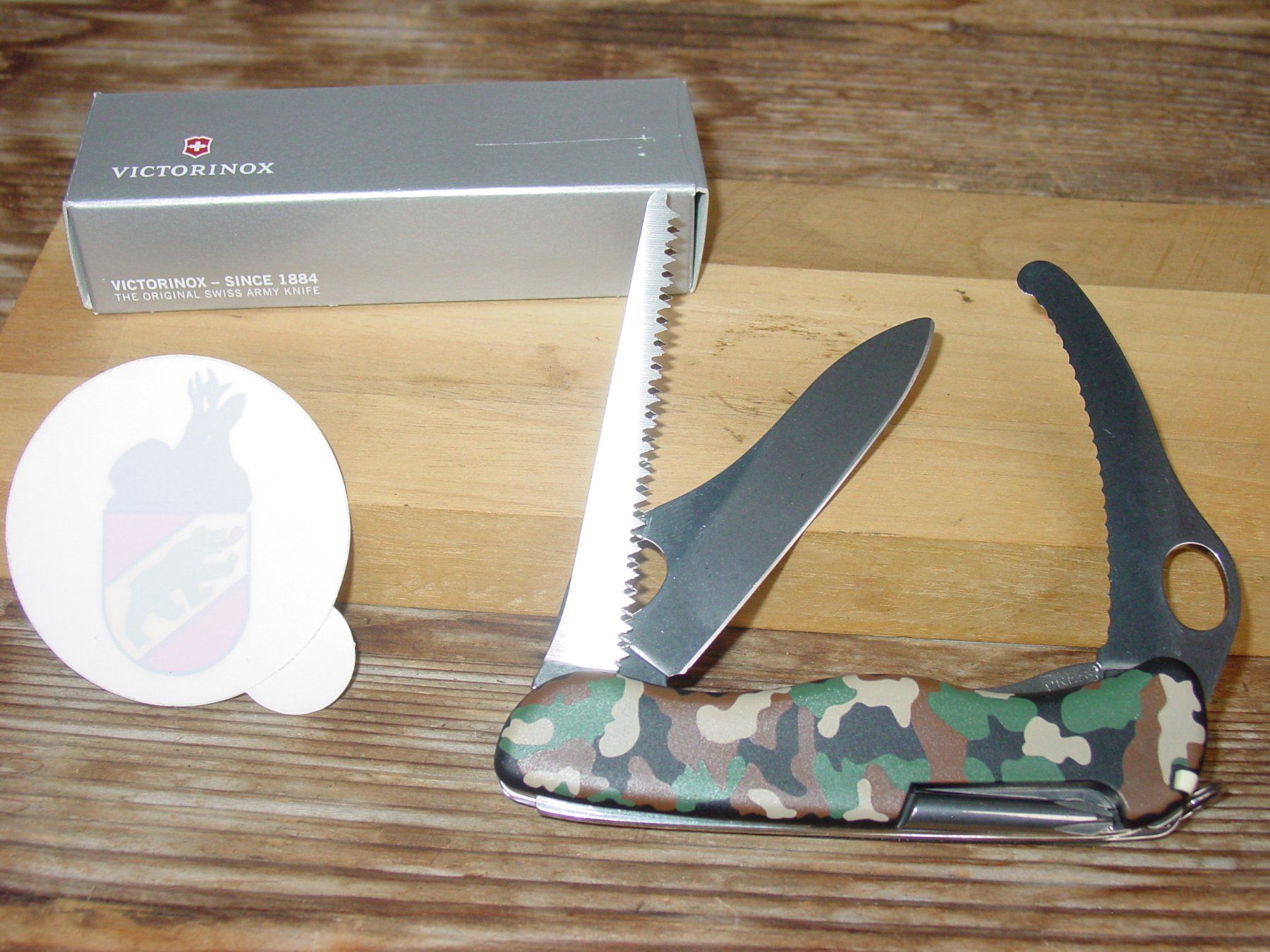Victorinox Accessori: Victorinox  Jägermesser Hunter XT Camo – Nuovo e nell'imballaggio originale da Ursenbach venduto da rekruten-shop 1