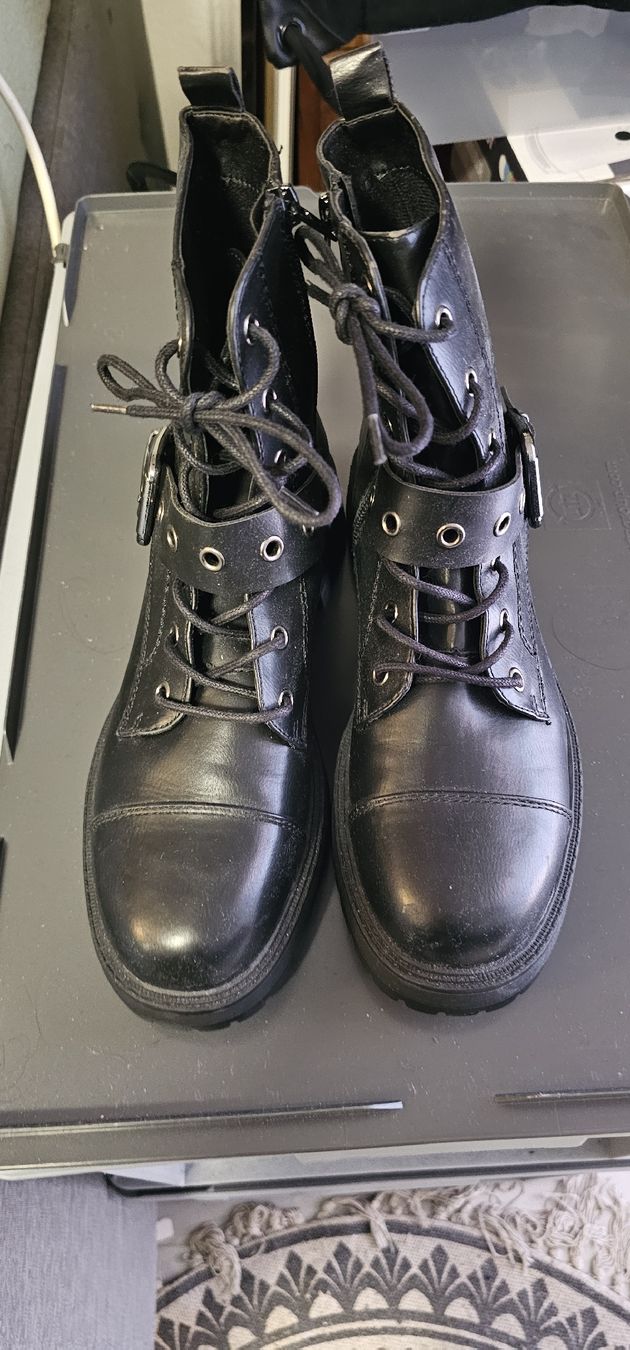 Scarpe da donna: neue Catwalk Stiefelette Gr.41 / Gothic - Punk Style – Nuovo (secondo la descrizione) da Zürich venduto da Daniela51