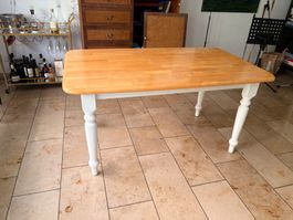 Holz Esstisch Landhausstil 150x90cm (mit Gebrauchsspuren)