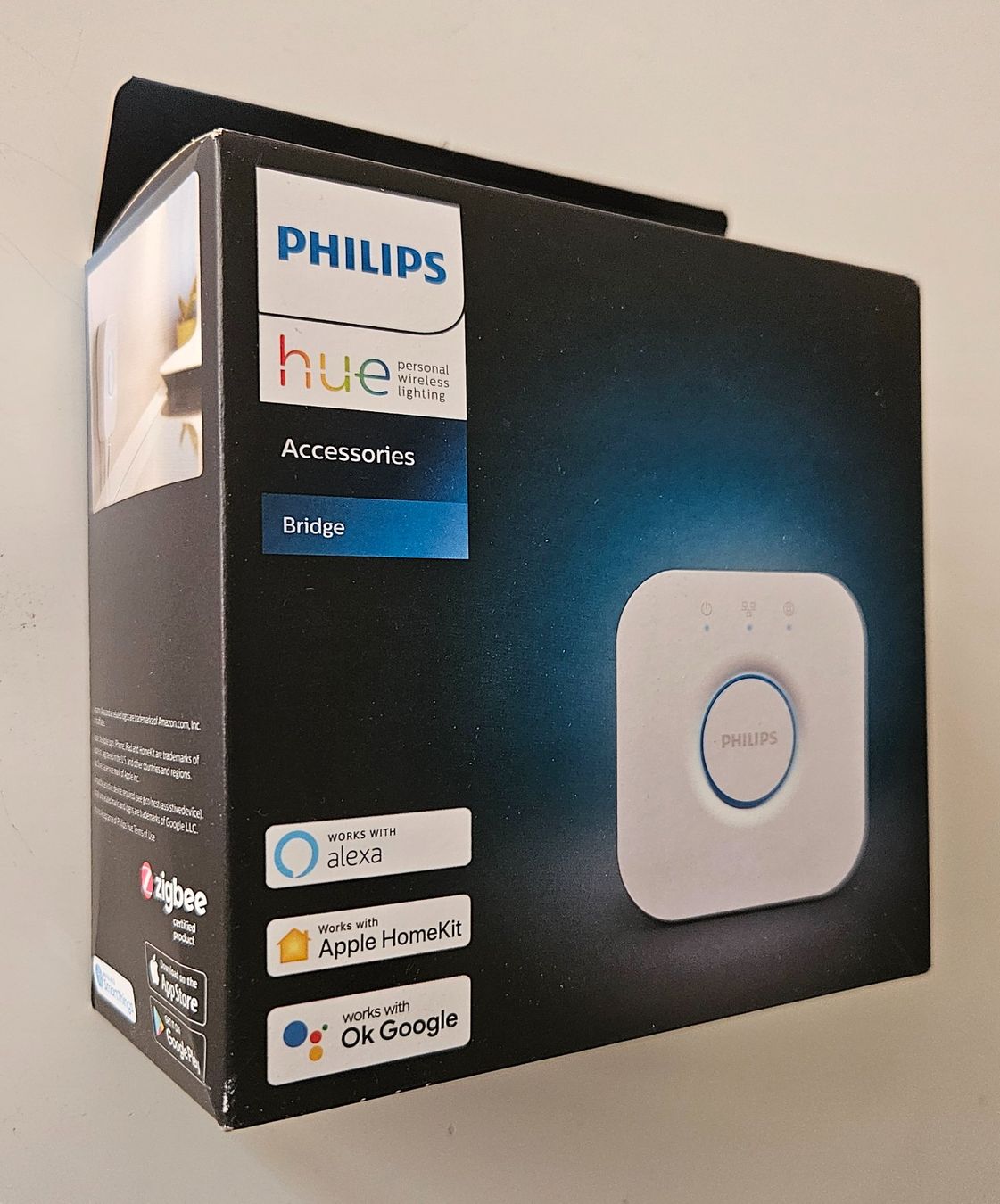 Philips Hubs & Switches: Philips Hue bridge NEW! – Neu und originalverpackt aus Lausanne von FamilleCool 1