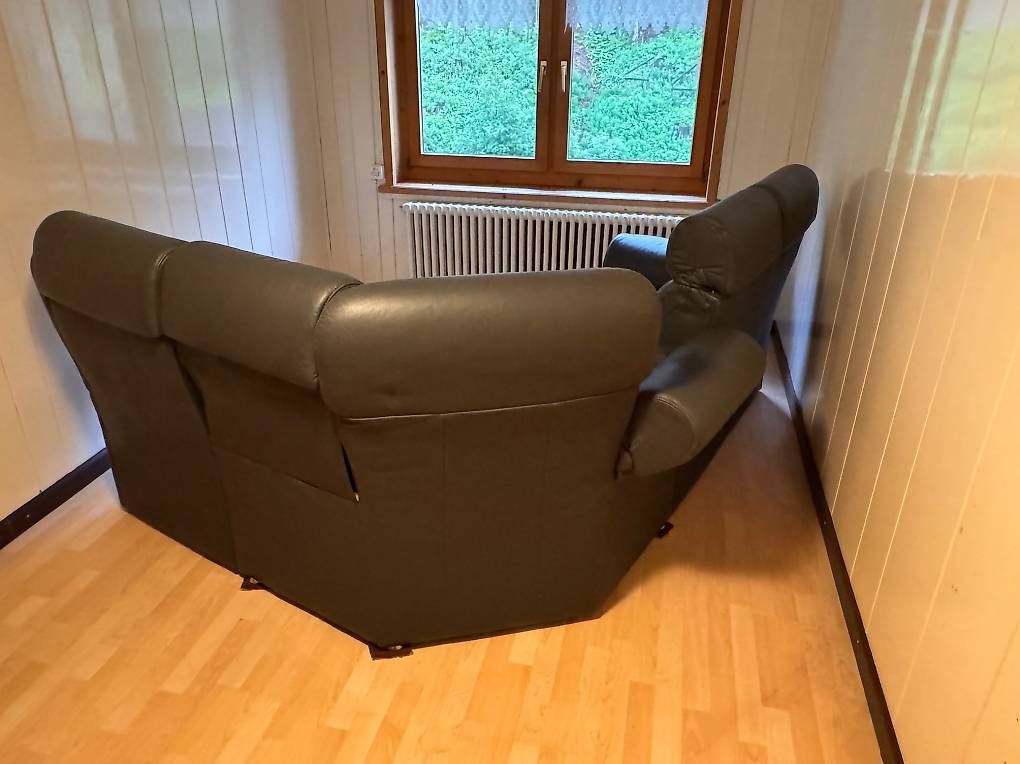 Divani: Guterhaltenes Eck Sofa – Usato da Wil ZH venduto da gublertribe 3