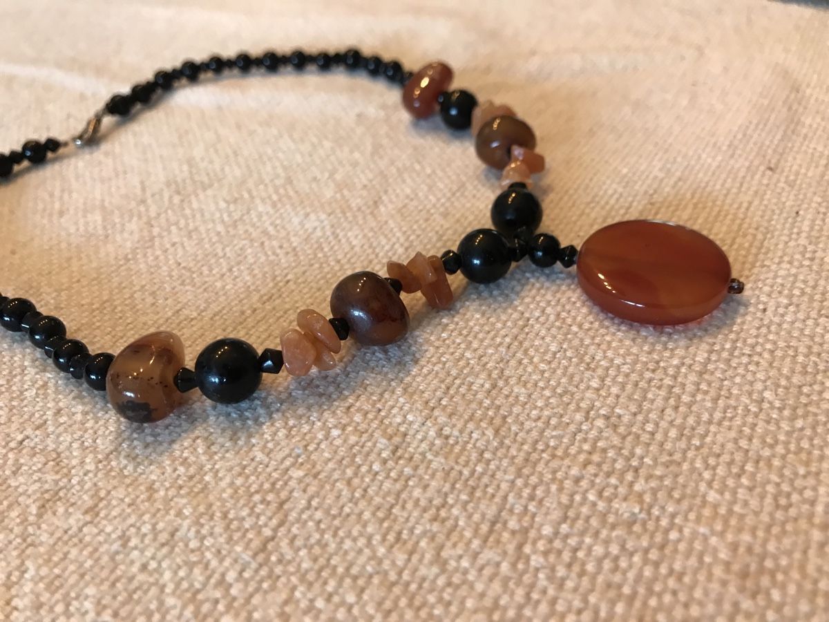 Catenine: Collier en pierres naturelles agate noire et cornaline – Nuovo (secondo la descrizione) da Grimisuat venduto da eliseba88 4