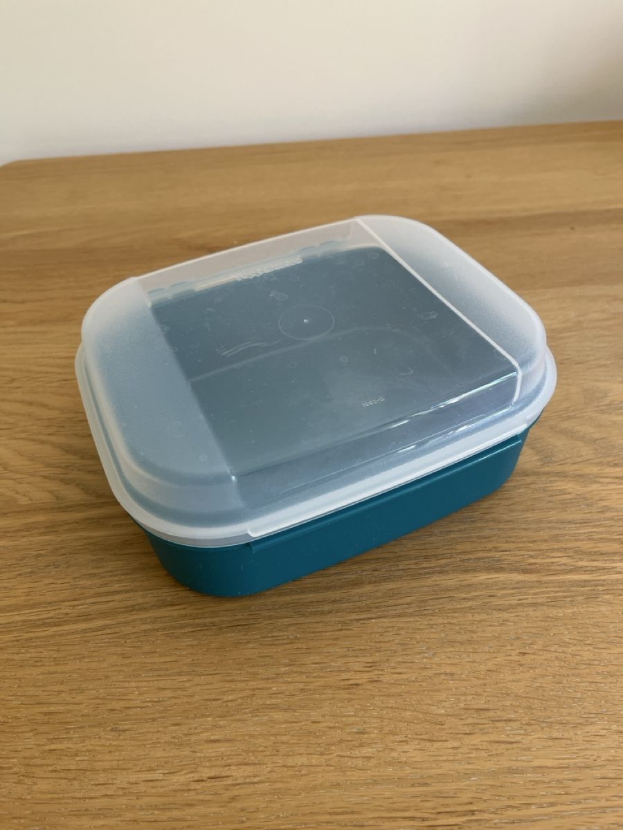 Tupperware Contenitori & Simili: Boîte de conservation / Boîte à biscuits Tupperware – Usato da Genève venduto da He364