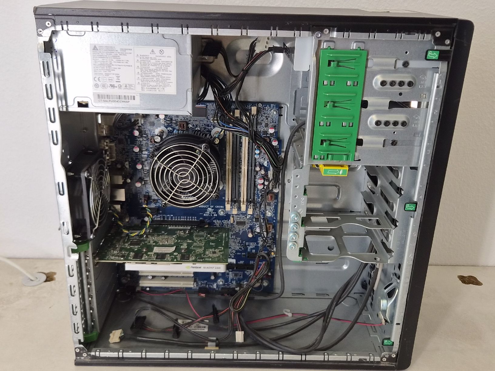 Hewlett Packard PC: HP Z200 Workstation, Intel i5, Nvidia Quadro 2000 – Usato da SCHAFFHAUSEN venduto da Atami99