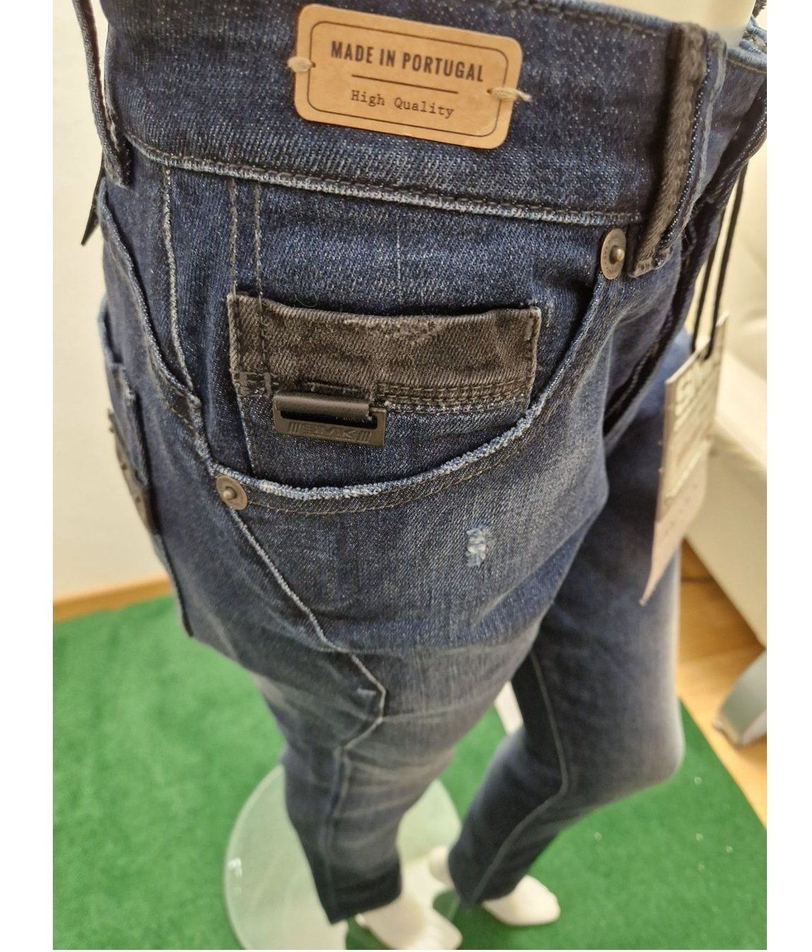 Jeans: Jeans SMK Denim Company Gr.40 – Neu und originalverpackt aus Glattbrugg von majuska01 1